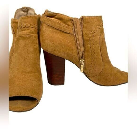 Unisa Shoes - EUC Unisa Women’s Tan Suede 4” Boots Booties Peep Tow - Size 10